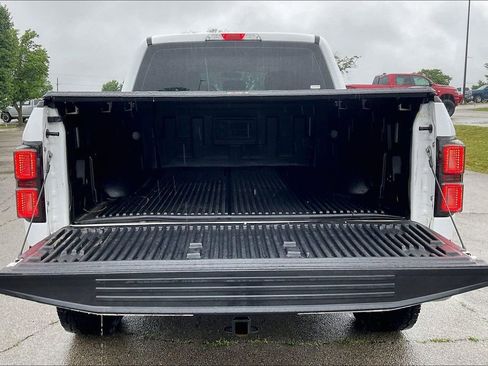 Used 2018 Ford F150 XLT RWD image 32
