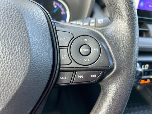 Certified 2024 Toyota RAV4 XLE AWD/4WD image 17