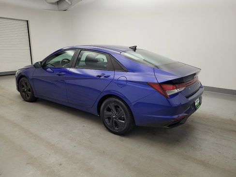 Used 2022 Hyundai Elantra SEL FWD image 3
