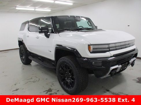 New 2026 GMC Hummer EV SUV image 1