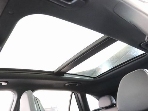 Certified 2025 Mercedes-Benz GLC 300 4MATIC image 7