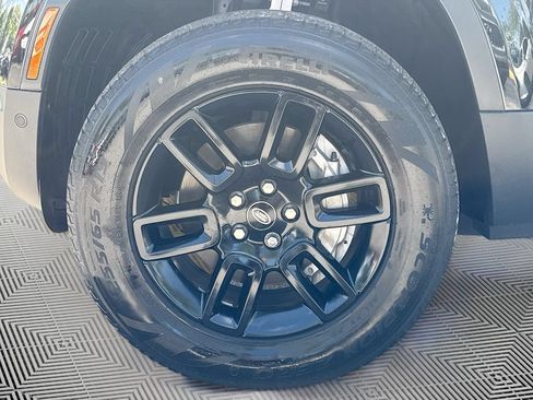 Used 2024 Land Rover Defender 110 S AWD/4WD image 33
