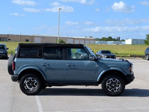 Used 2022 Ford Bronco Outer Banks AWD/4WD image 9