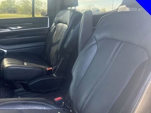 Used 2022 Jeep Wagoneer Series III w/ Convenience Group I image 12