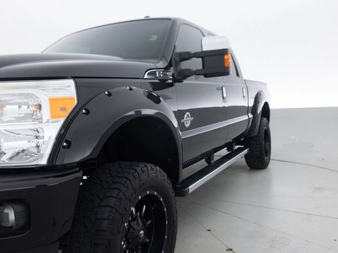 Used 2015 Ford F250 Platinum w/ FX4 Off-Road Package AWD/4WD image 12