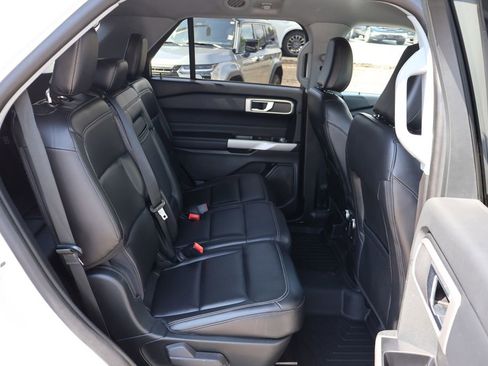 Used 2023 Ford Explorer XLT w/ Equipment Group 202A RWD image 26