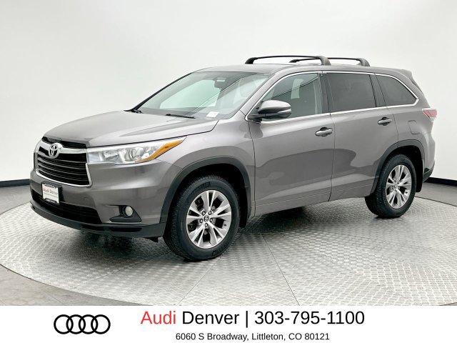 Used 2016 Toyota Highlander Plus AWD/4WD image 1