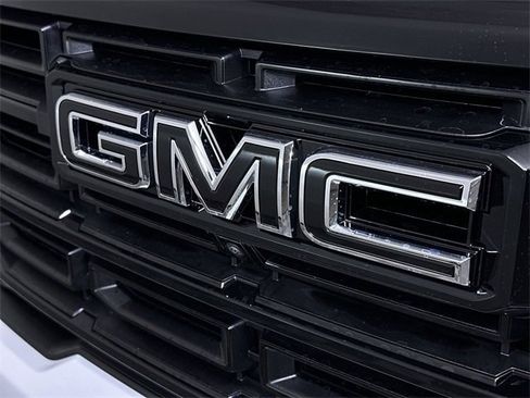 New 2026 GMC Acadia Elevation image 32