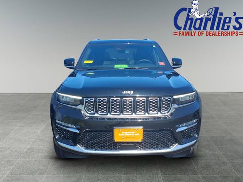Used 2023 Jeep Grand Cherokee Summit AWD/4WD image 2