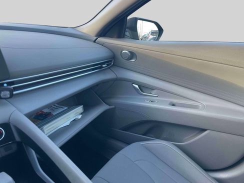 Certified 2023 Hyundai Elantra SEL image 32