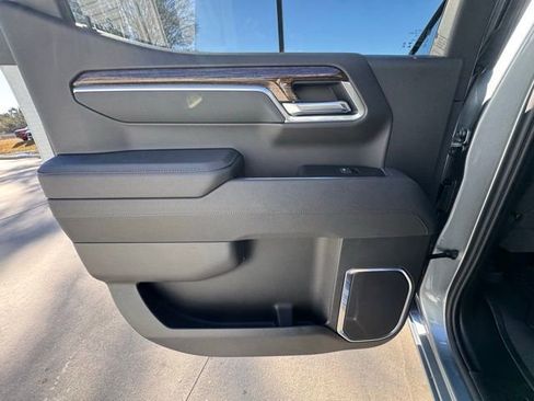 New 2026 GMC Sierra 1500 Elevation image 8