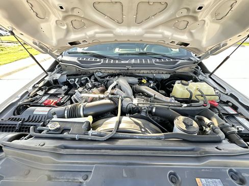 Used 2022 Ford F350 Platinum AWD/4WD image 31