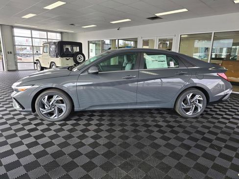 New 2026 Hyundai Elantra Limited w/ Cargo Package image 7