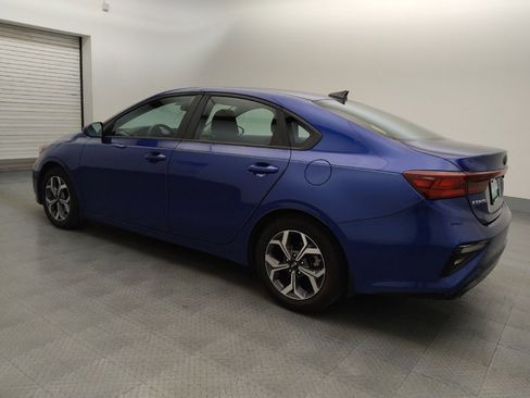 Used 2019 Kia Forte LXS FWD image 3