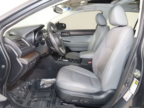 Used 2019 Subaru Outback 2.5i Limited AWD/4WD image 13