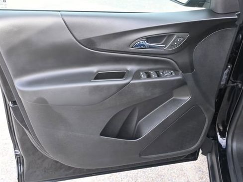 Used 2022 Chevrolet Equinox LT image 10