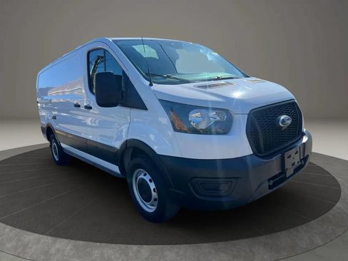 Used 2021 Ford Transit 250 Low Roof RWD image 3
