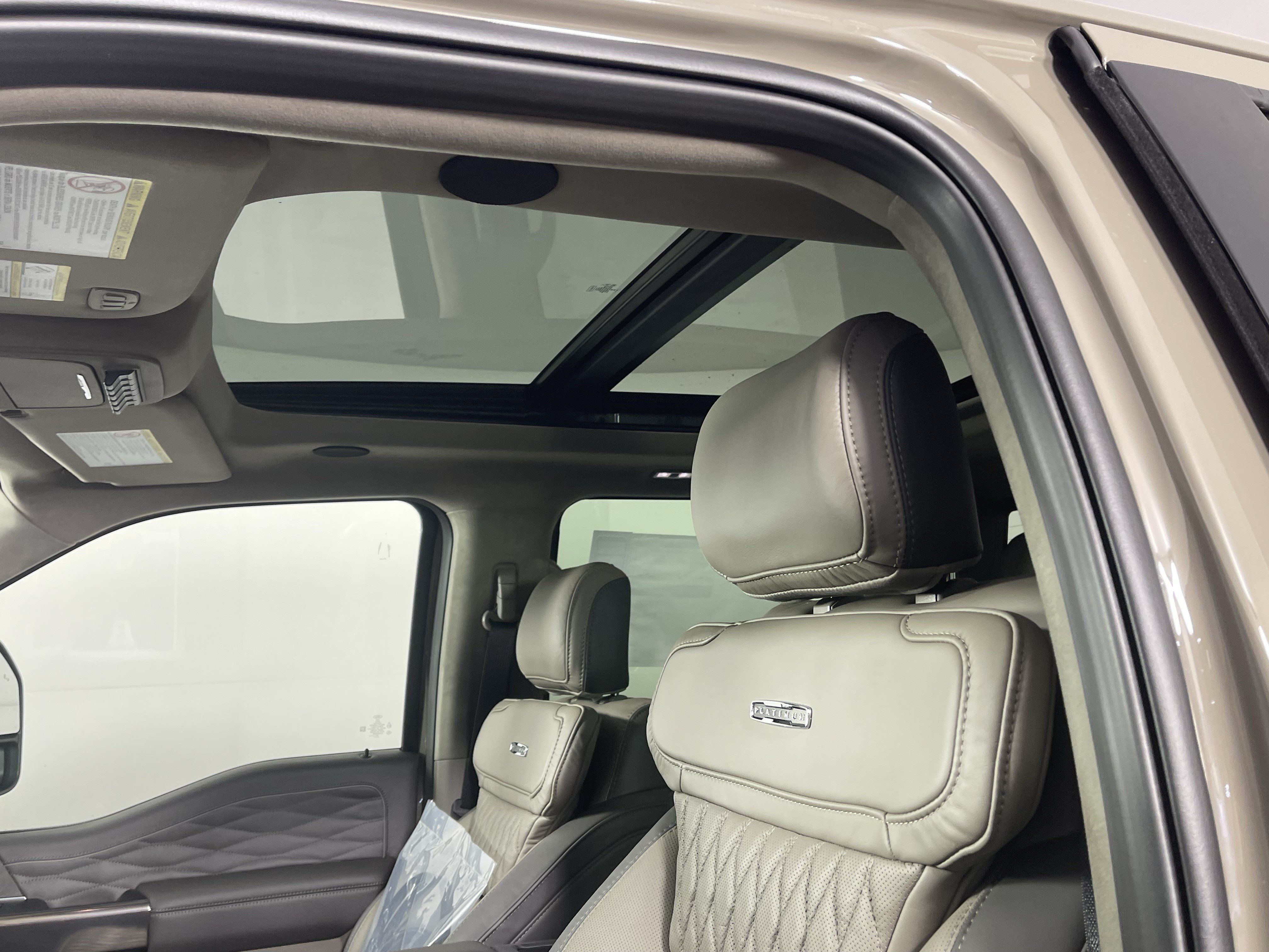 New 2026 Ford F450 Platinum w/ Platinum Plus Package AWD/4WD image 19