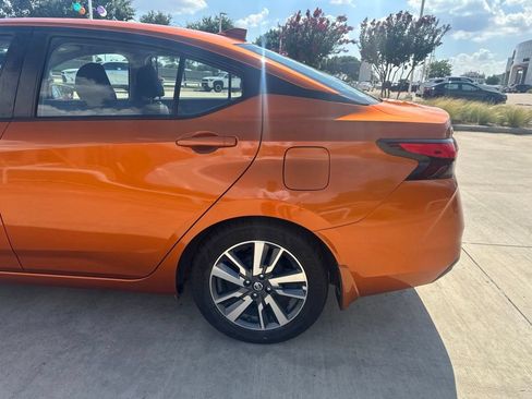 Used 2020 Nissan Versa SV FWD image 8