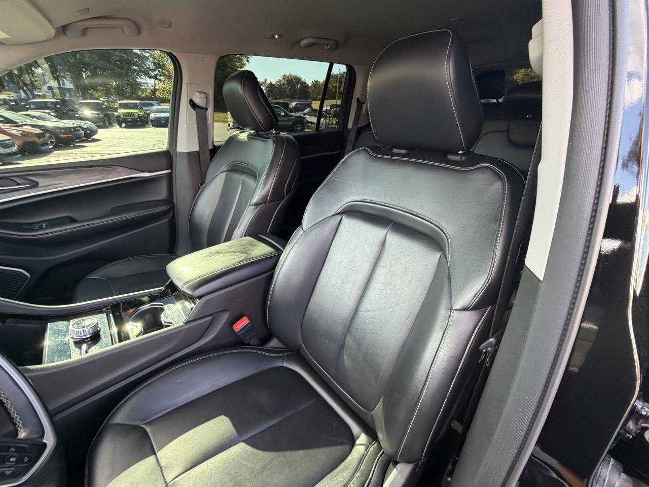 Used 2021 Jeep Grand Cherokee L Limited AWD/4WD image 13