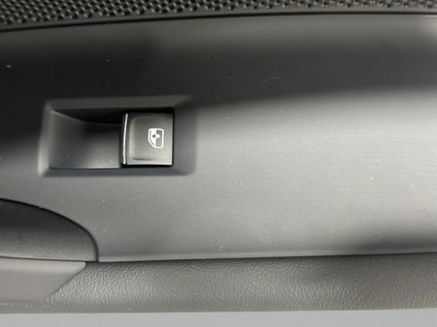 Certified 2025 Audi Q5 Premium w/ Convenience Package image 22