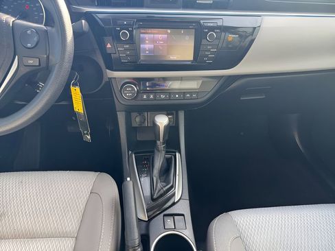 Used 2016 Toyota Corolla LE image 14