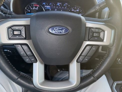 Used 2020 Ford F250 Lariat w/ Lariat Value Package image 13