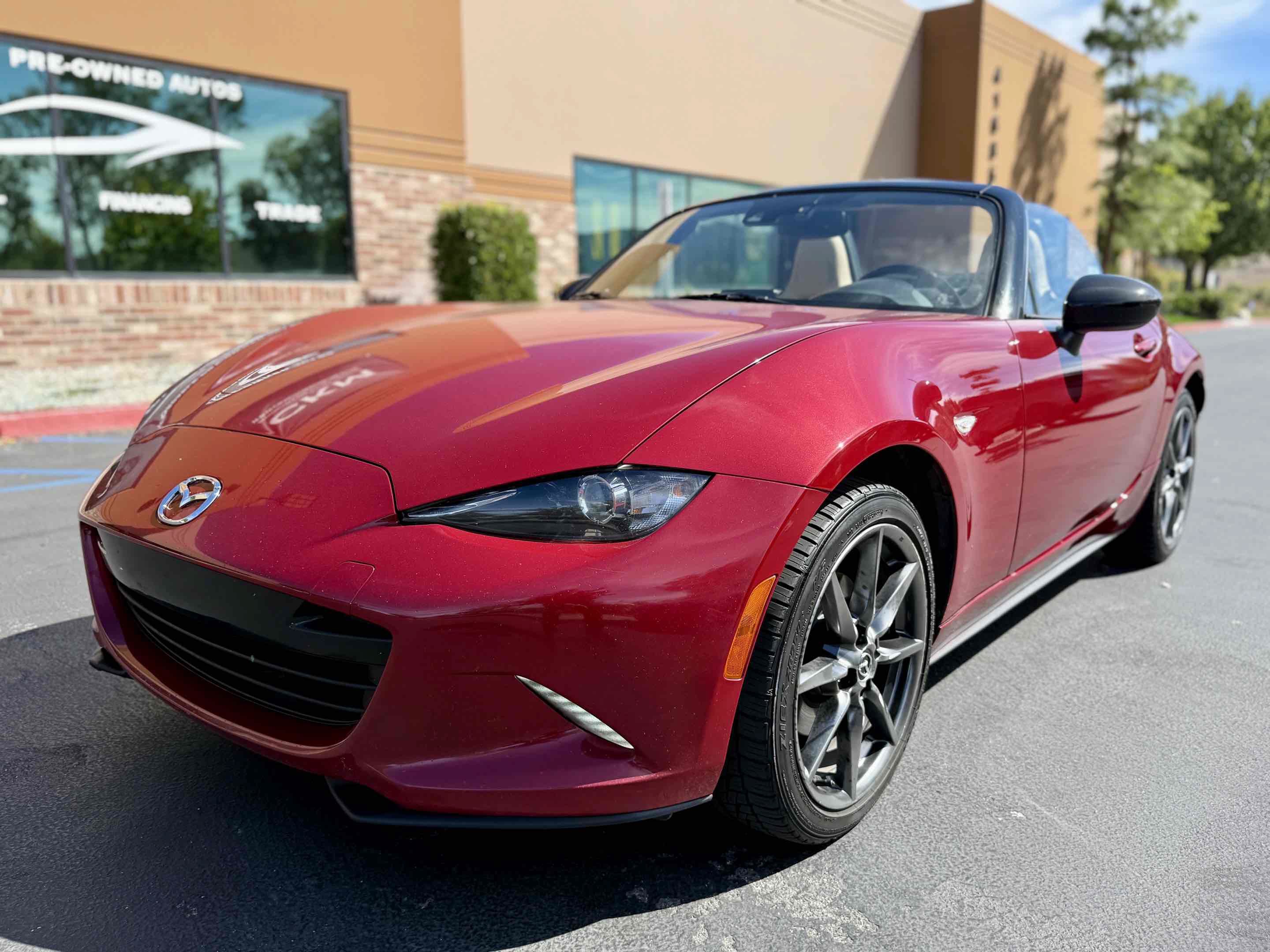 Used 2016 MAZDA MX-5 Miata Grand Touring RWD image 16