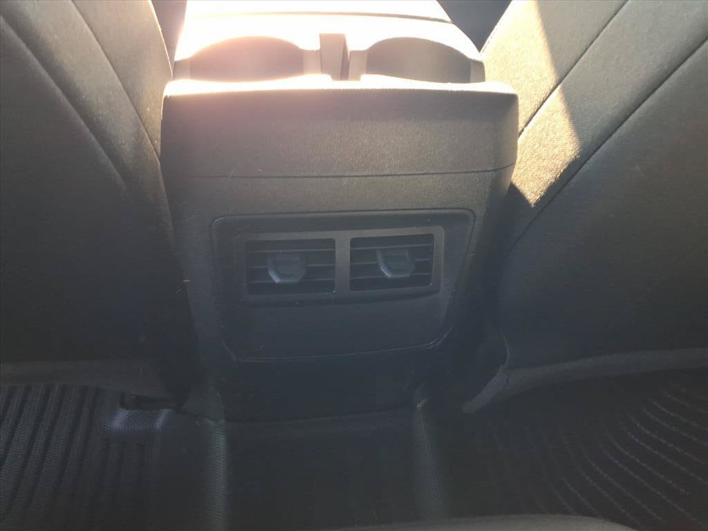 Used 2025 Chevrolet Colorado W/T AWD/4WD image 23