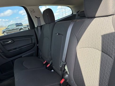 Used 2012 Chevrolet Traverse LT image 20