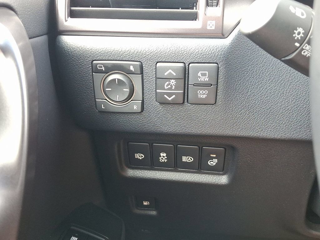Used 2023 Lexus GX 460 w/ Black Line Special Edition AWD/4WD image 24