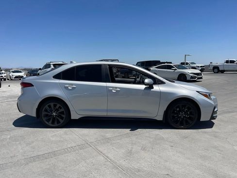 Used 2025 Toyota Corolla XSE FWD image 3