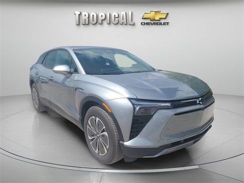 New 2025 Chevrolet Blazer EV LT image 7