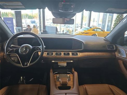 New 2026 Mercedes-Benz GLE 450 4MATIC Coupe image 17