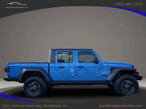 Used 2020 Jeep Gladiator Sport w/ Quick Order Package 24S image 2