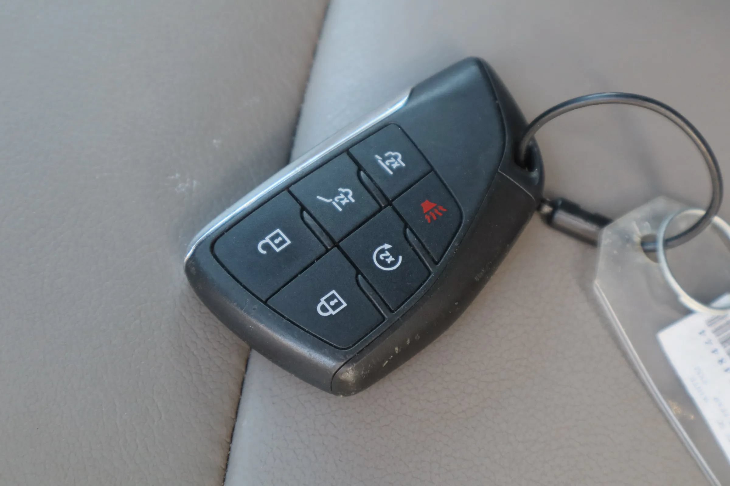 Used 2024 Chevrolet Tahoe LT RWD image 33