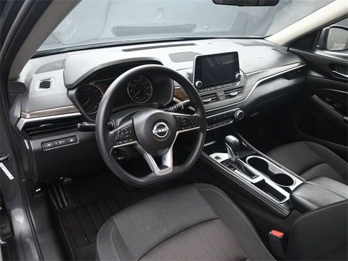 Certified 2023 Nissan Altima 2.5 SV image 33