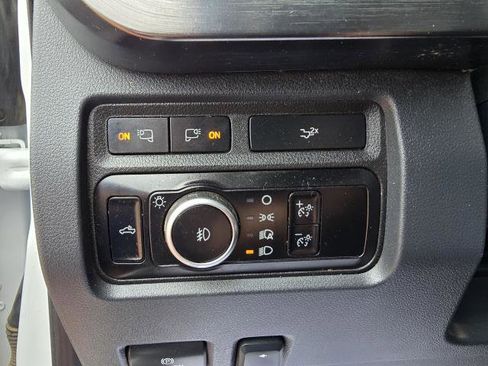 Used 2023 Ford F350 Lariat image 15
