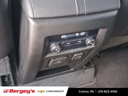 Used 2022 Chevrolet Traverse RS AWD/4WD image 15