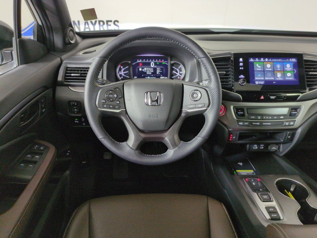 Certified 2025 Honda Passport EX-L image 20
