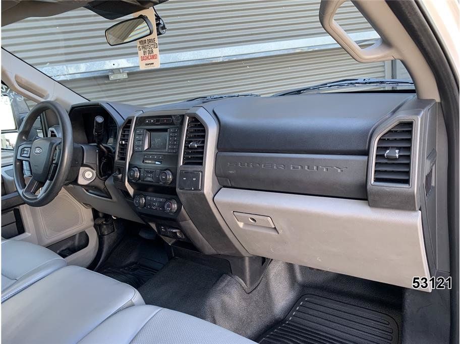 Used 2021 Ford F550 Luxury RWD image 25