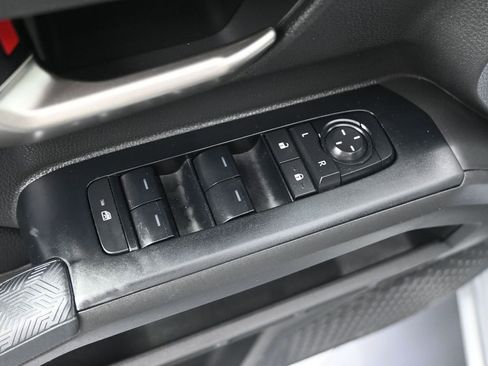 Used 2025 Toyota Tacoma TRD Off-Road image 11