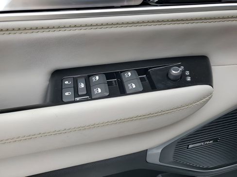 New 2026 Jeep Grand Wagoneer L 2WD image 29