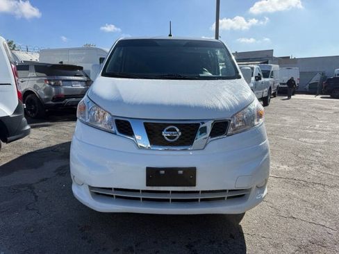 Used 2019 Nissan NV200 SV w/ Navigation Package FWD image 2