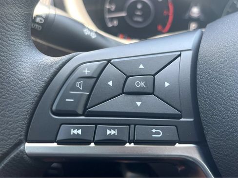 Used 2024 Nissan Kicks SV FWD image 21