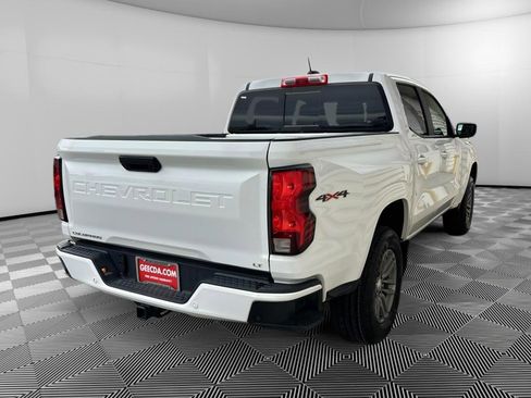 Used 2024 Chevrolet Colorado LT w/ LT Convenience Package II AWD/4WD image 4