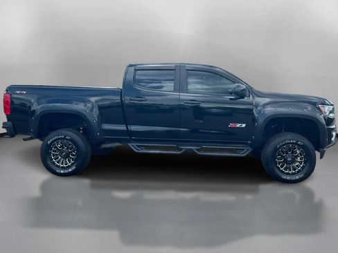 Used 2019 Chevrolet Colorado Z71 w/ Z71 Midnight Edition AWD/4WD image 7