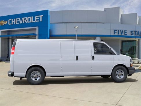 New 2024 Chevrolet Express 3500 Extended w/ Driver Convenience Package image 5