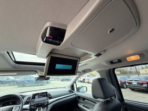 Used 2023 Honda Odyssey Touring image 26