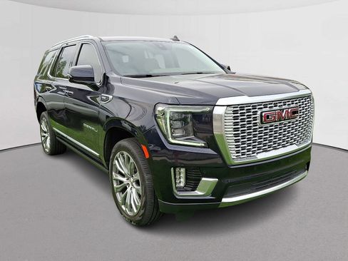 Used 2022 GMC Yukon Denali AWD/4WD image 2